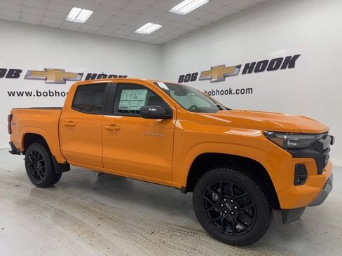 New 2025 Chevrolet Colorado Z71 image 3