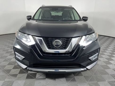 Used 2020 Nissan Rogue S w/ Special Edition Package FWD image 5