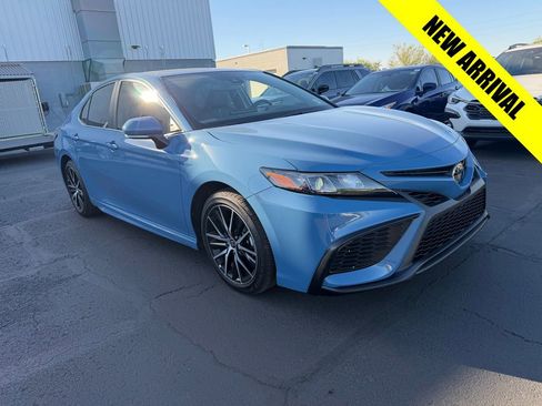 Used 2024 Toyota Camry SE w/ Audio Upgrade Package FWD image 1