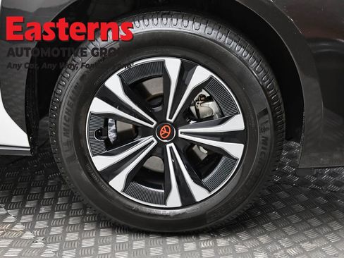 Used 2023 Toyota bZ4X XLE w/ Weather Package AWD/4WD image 30