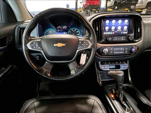 Used 2020 Chevrolet Colorado Z71 AWD/4WD image 17