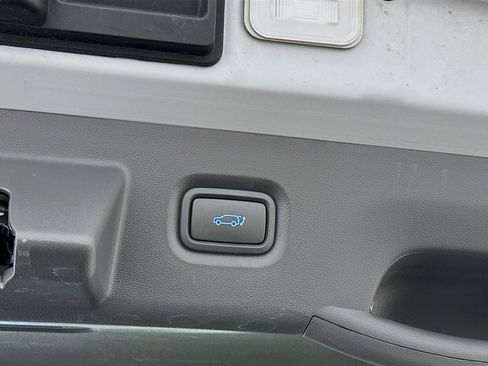 Used 2024 Hyundai Ioniq 5 SEL image 31