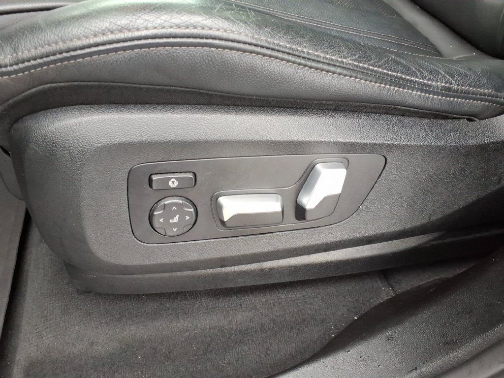 Used 2022 BMW X5 xDrive40i w/ M Sport Package AWD/4WD image 10