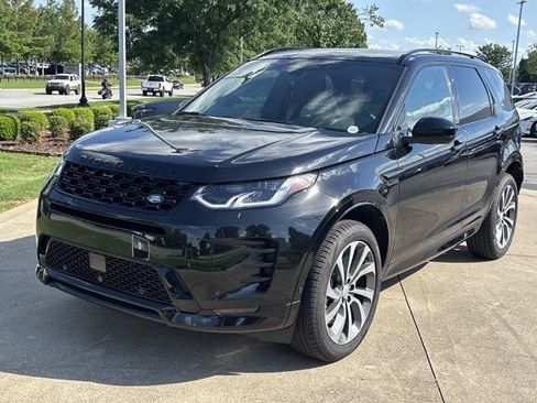 Used 2025 Land Rover Discovery Sport Dynamic SE AWD/4WD image 12