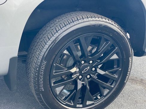 Used 2024 Chevrolet Silverado 1500 High Country w/ High Country Premium Package image 29