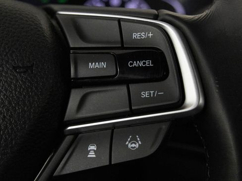 Used 2018 Honda Accord Sport image 28