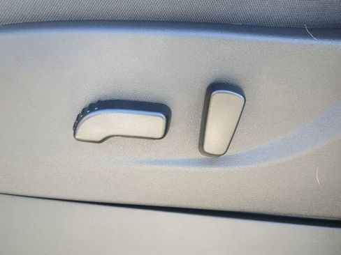 Certified 2024 Nissan Frontier SV w/ SV Convenience Package image 19