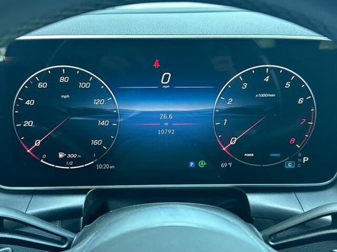 Used 2025 Mercedes-Benz GLC 300 image 30
