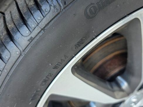 Used 2020 Hyundai Elantra GT image 5