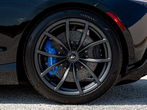 Used 2023 McLaren Artura Performance image 50