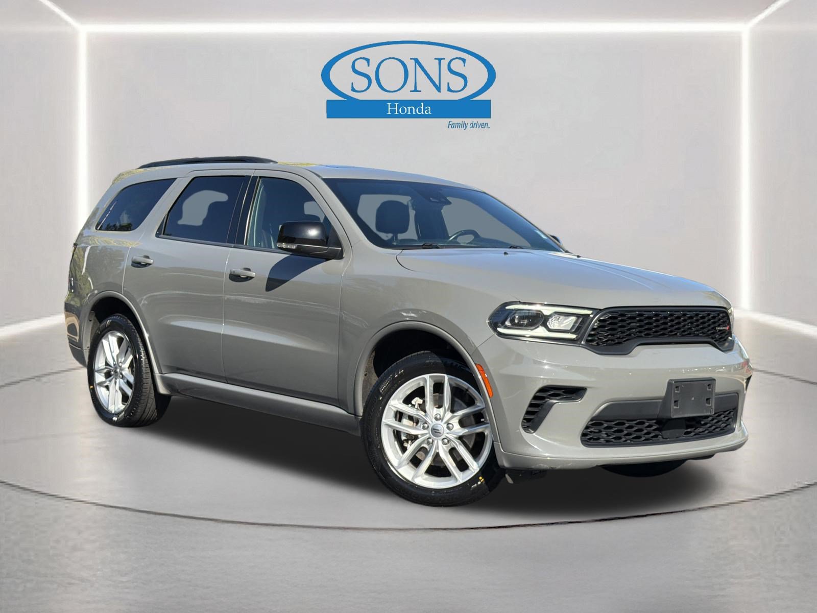 Used 2024 Dodge Durango GT AWD/4WD image 1