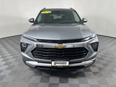 Used 2024 Chevrolet TrailBlazer LT w/ LT Cold Weather Package image 8