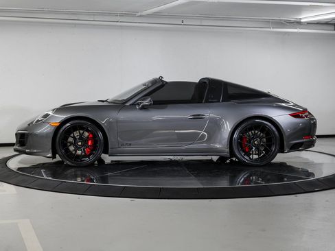 Certified 2018 Porsche 911 Targa 4 GTS image 2