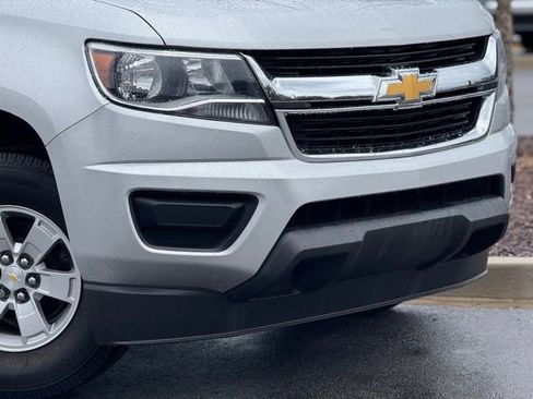 Used 2019 Chevrolet Colorado W/T w/ WT Convenience Package RWD image 3