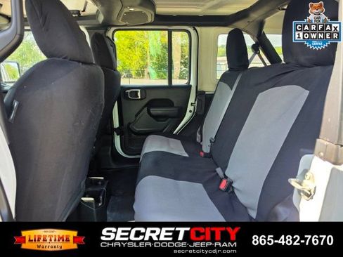 Used 2024 Jeep Wrangler Unlimited Sport AWD/4WD image 12