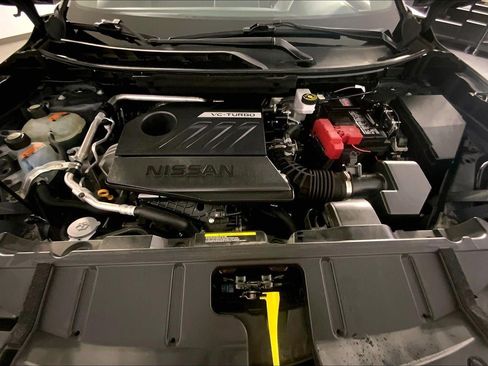 Used 2025 Nissan Rogue SV AWD/4WD image 10
