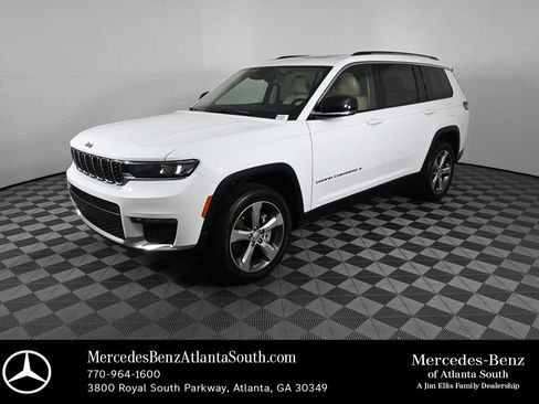 Used 2021 Jeep Grand Cherokee L Limited RWD image 1