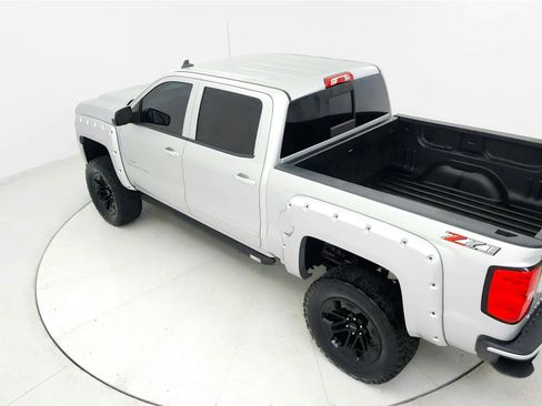 Used 2018 Chevrolet Silverado 1500 LT w/ All Star Edition image 15