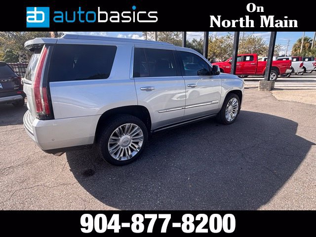 Used 2018 Cadillac Escalade Platinum RWD image 8