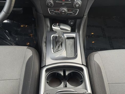 Used 2015 Dodge Charger SXT image 20
