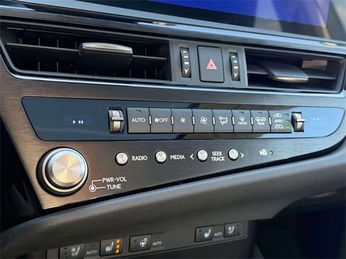 Certified 2024 Lexus ES 350 w/ Premium Package image 37
