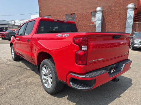 Used 2022 Chevrolet Silverado 1500 Custom image 5