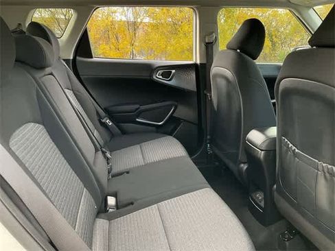 Used 2023 Kia Soul EX image 16