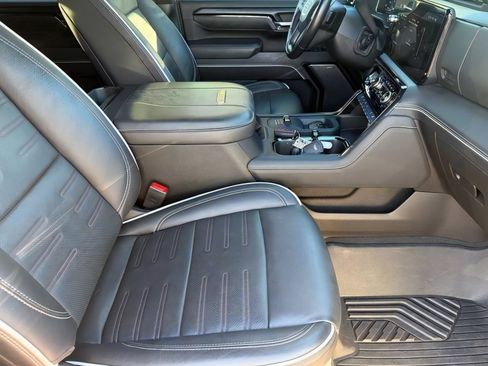 Used 2024 GMC Sierra 2500 AT4X w/ AT4X AEV Edition AWD/4WD image 11