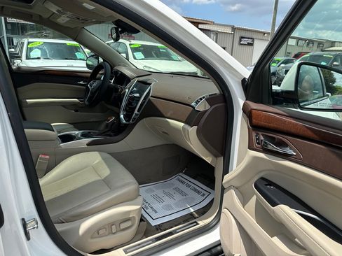 Used 2015 Cadillac SRX Luxury AWD/4WD image 12