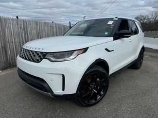 New 2025 Land Rover Discovery S image 1