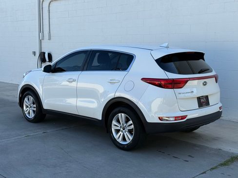 Used 2019 Kia Sportage LX FWD image 7