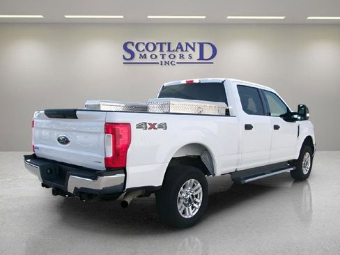 Used 2017 Ford F250 XLT image 6