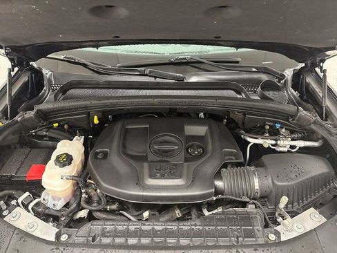 Used 2023 Jeep Grand Cherokee Overland w/ MOPAR Finishing Package image 18