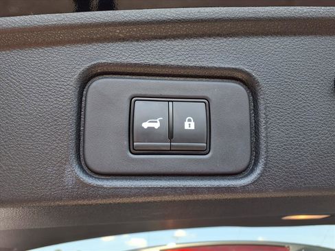 Used 2024 Nissan Pathfinder SL w/ Cargo Package image 23