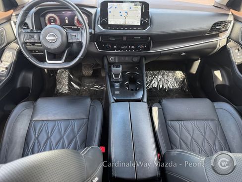 Used 2023 Nissan Rogue Platinum image 30