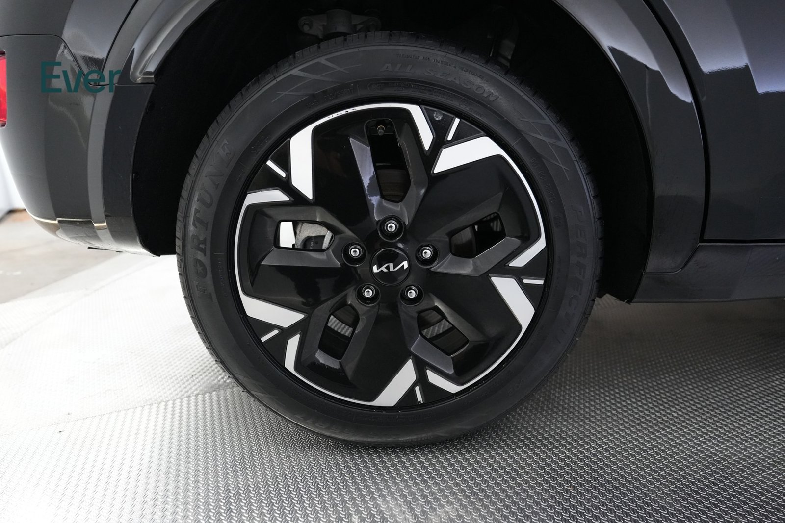 Used 2025 Kia Niro Wind w/ Wind Preserve Package FWD image 21