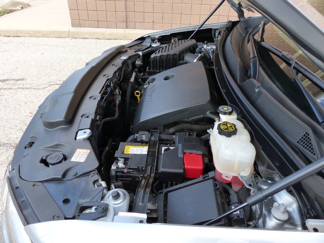 Used 2023 Chevrolet Traverse LS w/ Safety Package FWD image 16