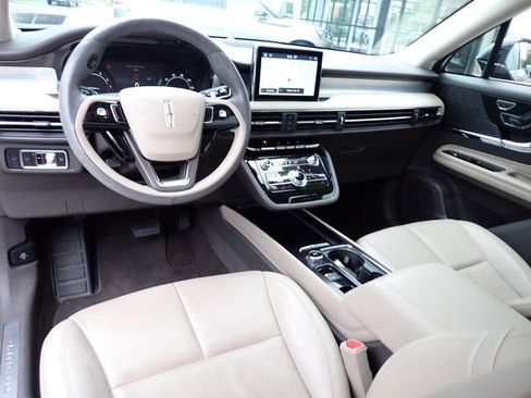 Certified 2022 Lincoln Corsair AWD w/ Premium Package image 17