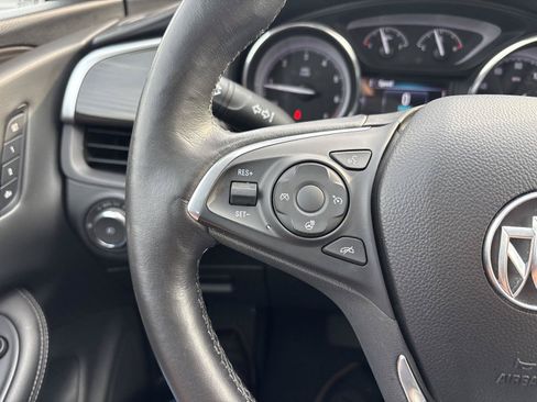Used 2020 Buick Envision Essence FWD image 19