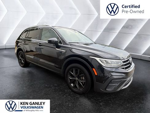 Used 2024 Volkswagen Tiguan SE w/ Panoramic Sunroof Package AWD/4WD image 5
