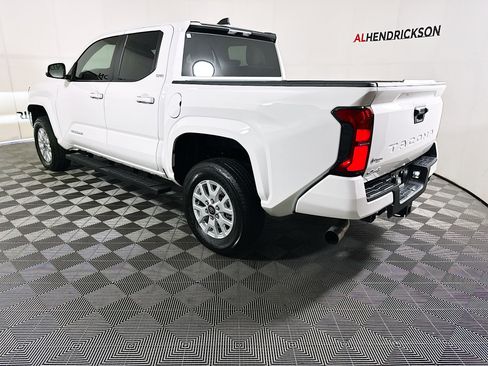 Certified 2025 Toyota Tacoma SR5 image 5