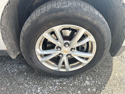 Used 2016 Chevrolet Equinox LT image 10