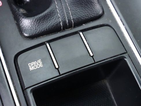 Used 2019 Kia Sorento FWD image 25