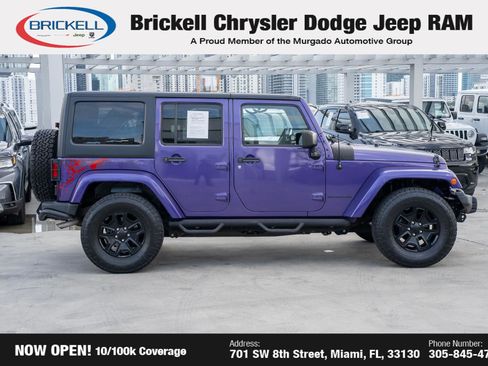 Used 2016 Jeep Wrangler Unlimited Sahara image 4