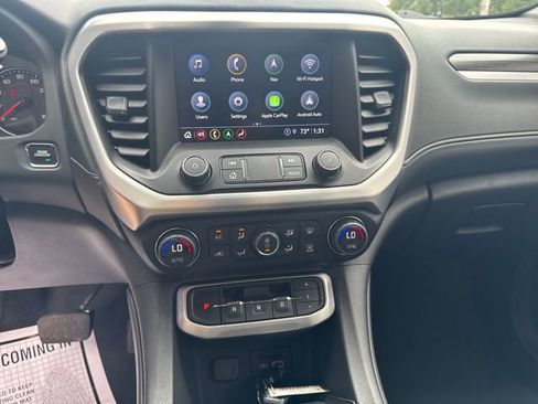 Certified 2023 GMC Acadia SLT w/ Preferred Package image 25