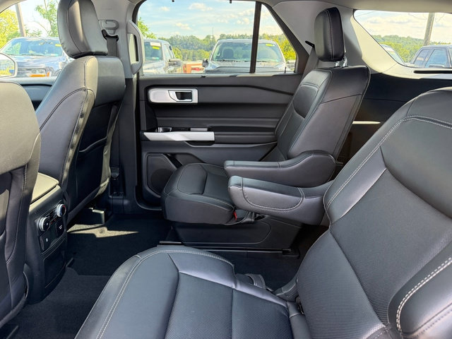 Certified 2023 Ford Explorer Limited w/ Hybrid Equipment Group 310A AWD/4WD image 20