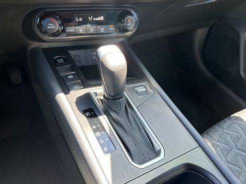 Used 2026 Nissan Kicks SV FWD image 31