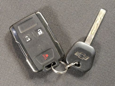 Used 2016 Chevrolet Silverado 1500 LT image 32