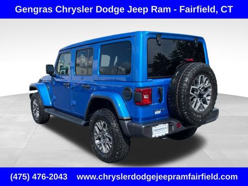 Certified 2025 Jeep Wrangler Unlimited Sahara AWD/4WD image 5