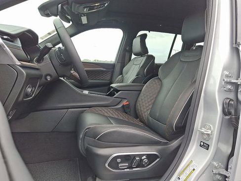 New 2025 Jeep Grand Cherokee Summit w/ Obsidian Package image 6